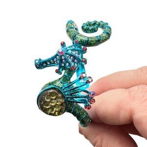 Betsy Johnson Womens Bracelet Sea Horse Blue Crystals Hinged Bangle Cuff